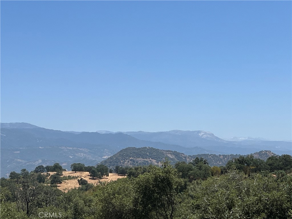 38150 Sumac Ln, Squaw Valley, CA 93675