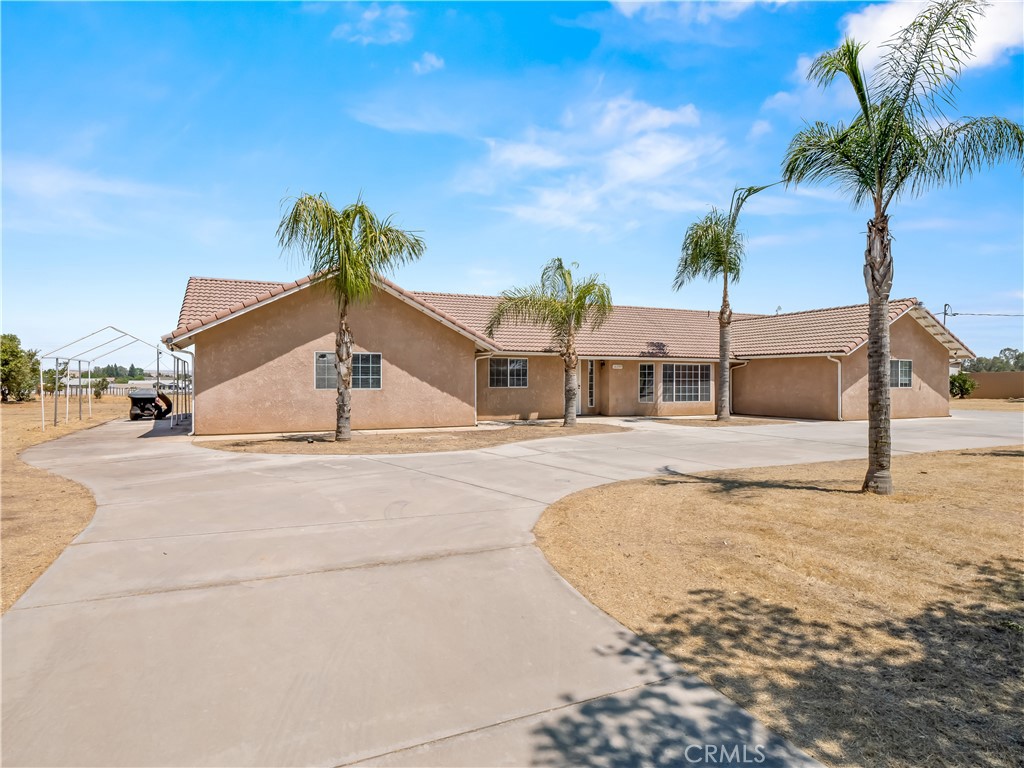 16099 Karen Rd, Madera, CA 93636