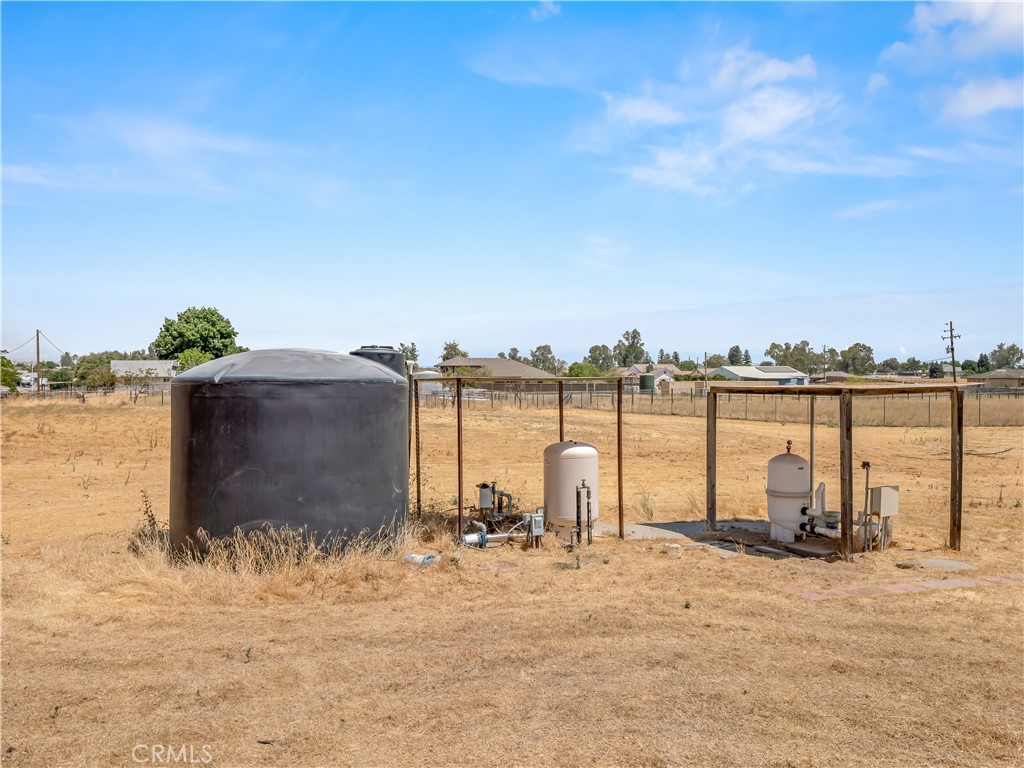 16099 Karen Rd, Madera, CA 93636