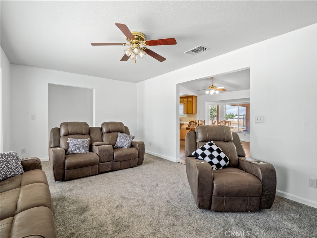 16099 Karen Rd, Madera, CA 93636