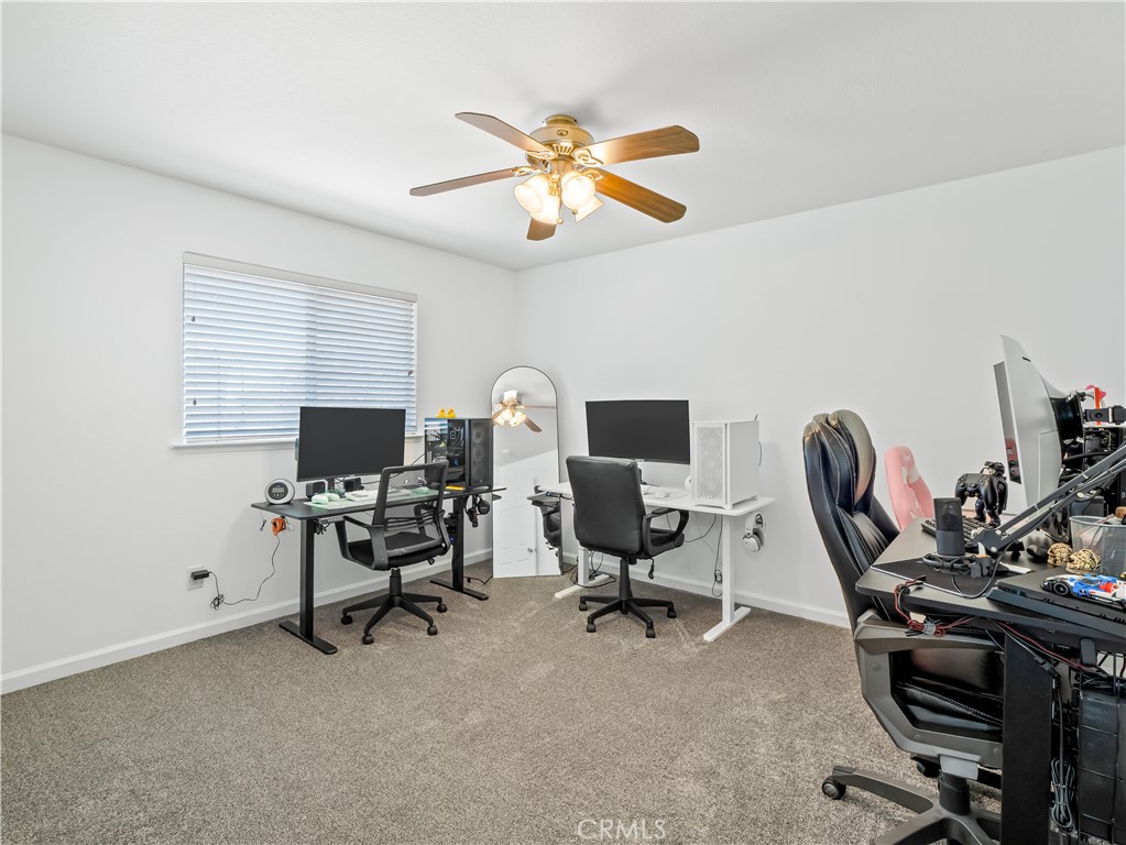 16099 Karen Rd, Madera, CA 93636