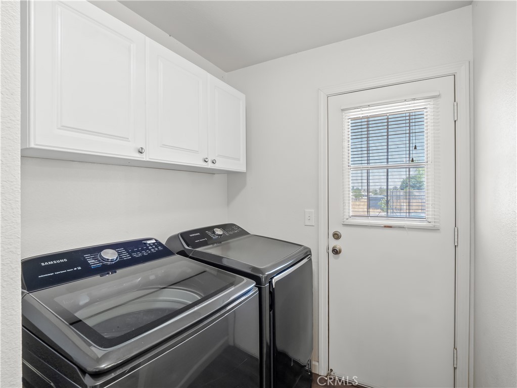 16099 Karen Rd, Madera, CA 93636