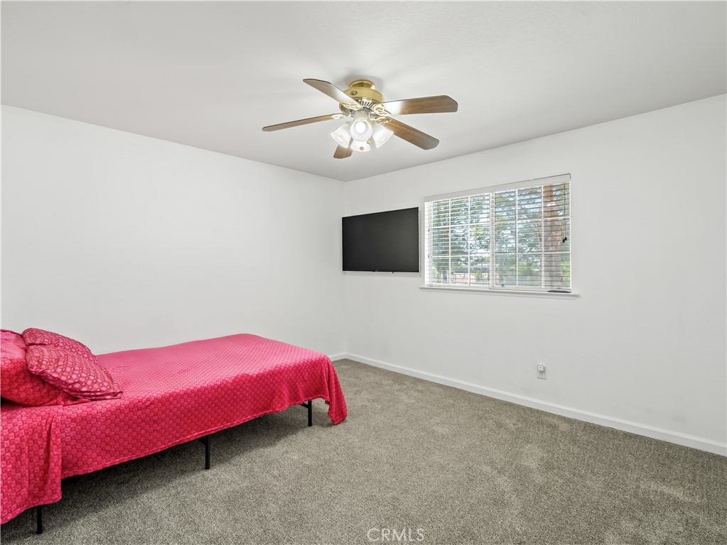 16099 Karen Rd, Madera, CA 93636