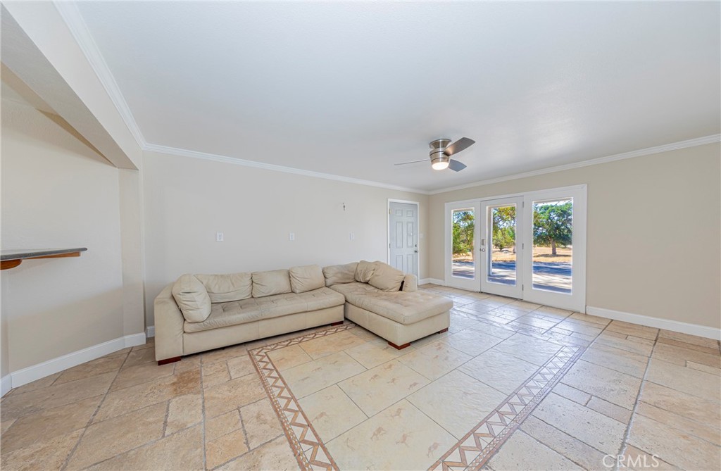 29997 Corral Dr, Coarsegold, CA 93614