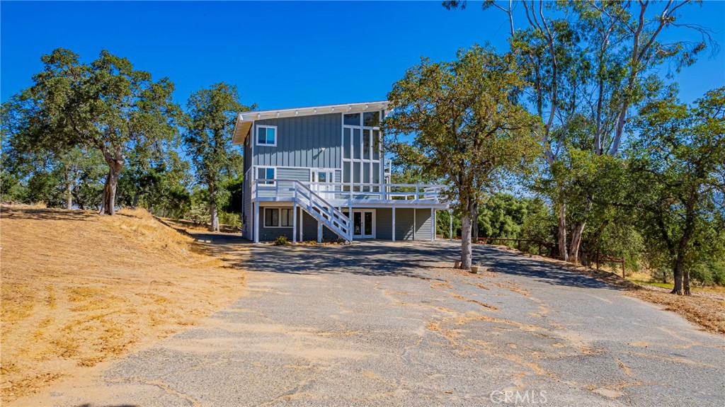 29997 Corral Dr, Coarsegold, CA 93614