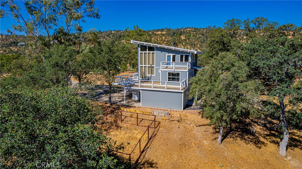 29997 Corral Dr, Coarsegold, CA 93614