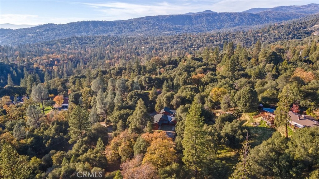 42203 Oak Ln, Oakhurst, CA 93644
