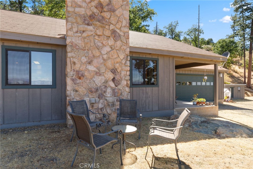 5851 Mount Bullion Ridge Rd, Mariposa, CA 95338