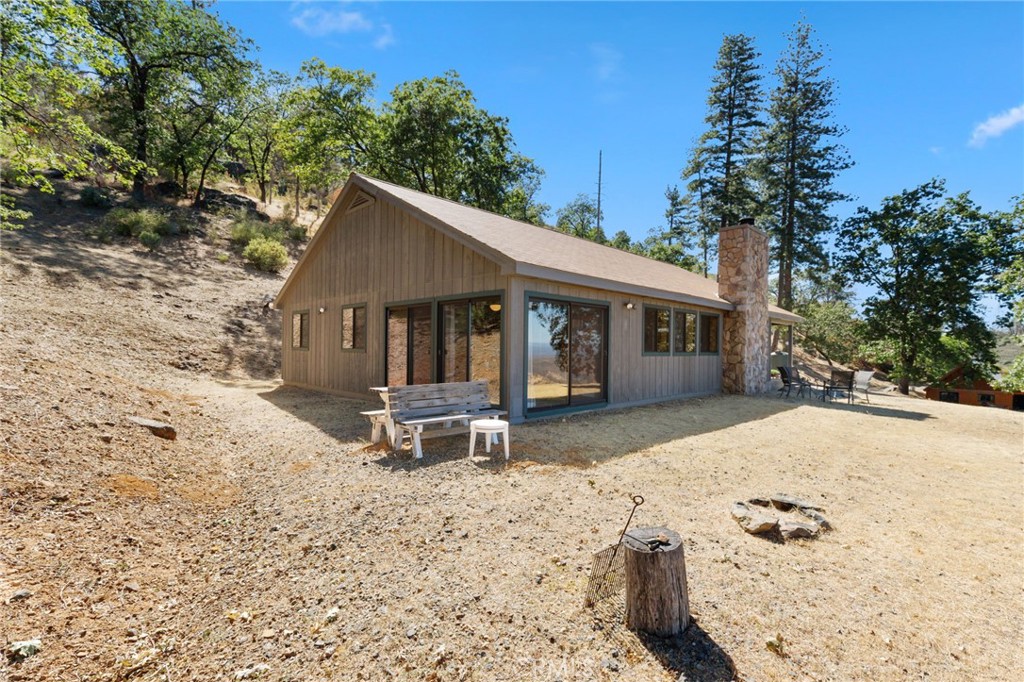5851 Mount Bullion Ridge Rd, Mariposa, CA 95338