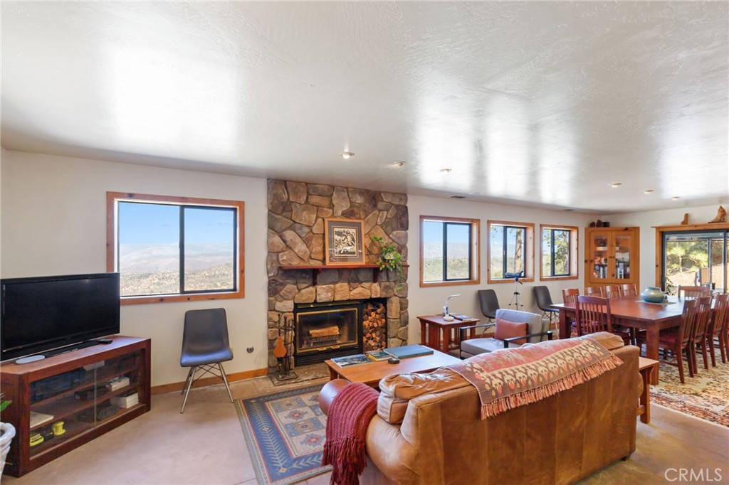 5851 Mount Bullion Ridge Rd, Mariposa, CA 95338