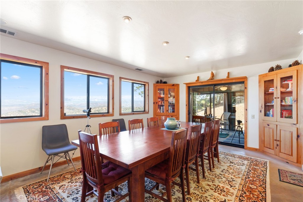 5851 Mount Bullion Ridge Rd, Mariposa, CA 95338