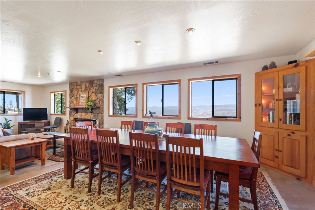 5851 Mount Bullion Ridge Rd, Mariposa, CA 95338