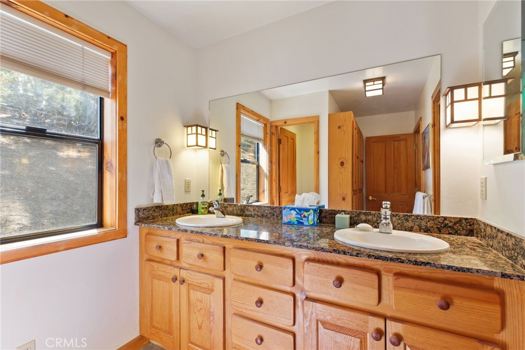 5851 Mount Bullion Ridge Rd, Mariposa, CA 95338