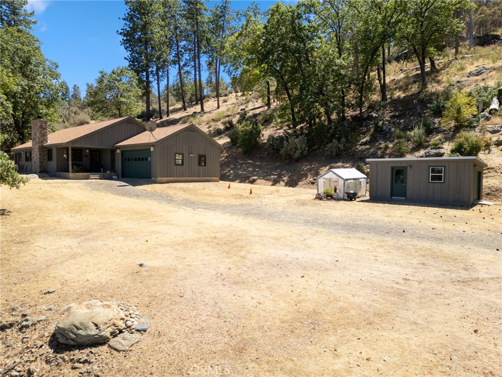 5851 Mount Bullion Ridge Rd, Mariposa, CA 95338