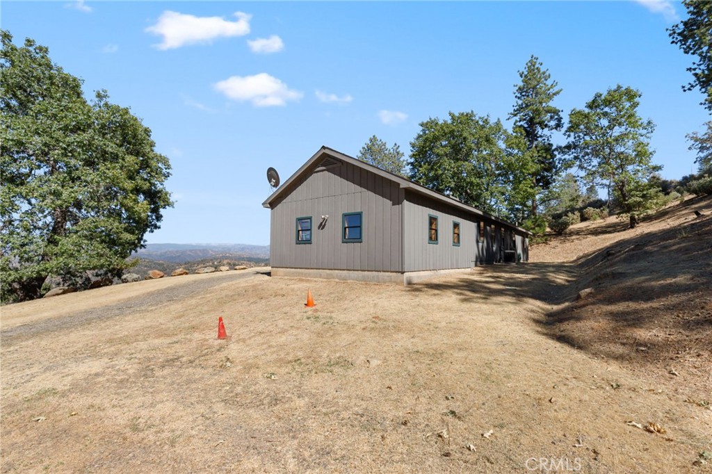 5851 Mount Bullion Ridge Rd, Mariposa, CA 95338