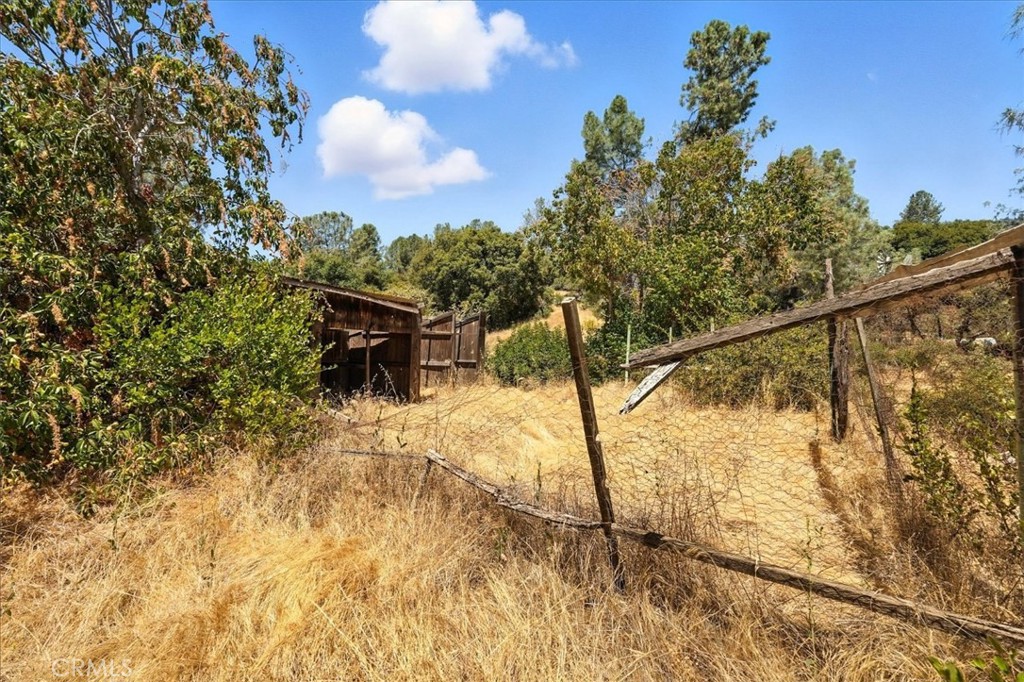 46467 Bissett Station Rd, Ahwahnee, CA 93601