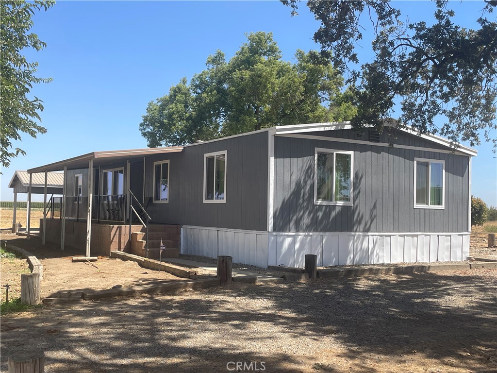13941 9th Ave, Hanford, CA 93230