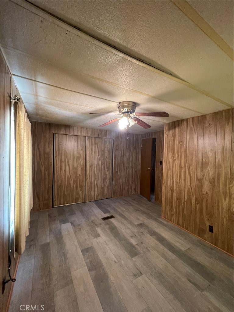 13941 9th Ave, Hanford, CA 93230