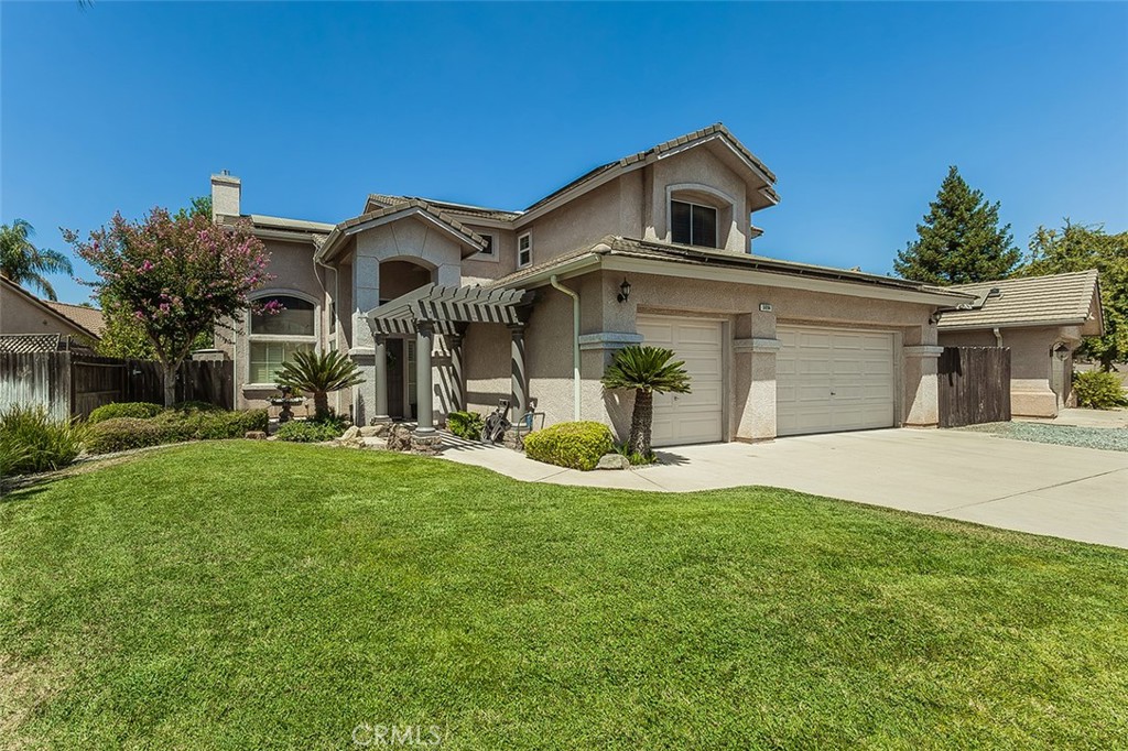 5094 W Cromwell Ave, Fresno, CA 93722