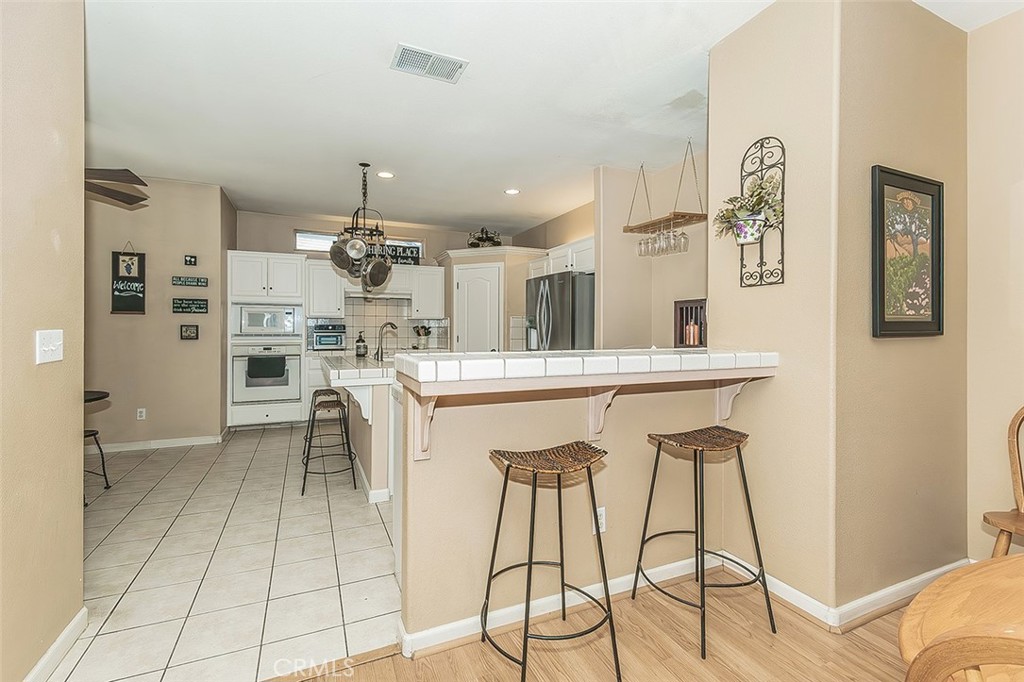 5094 W Cromwell Ave, Fresno, CA 93722