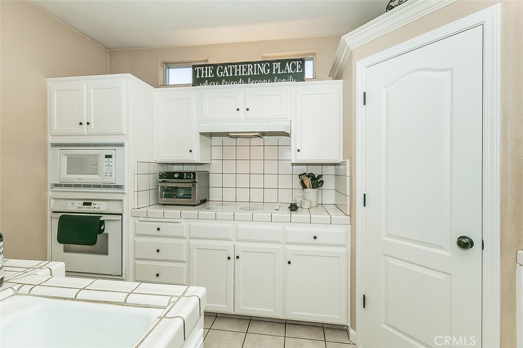 5094 W Cromwell Ave, Fresno, CA 93722