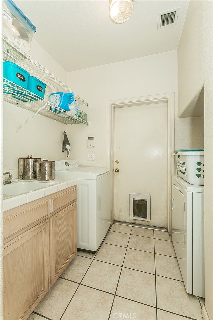 5094 W Cromwell Ave, Fresno, CA 93722