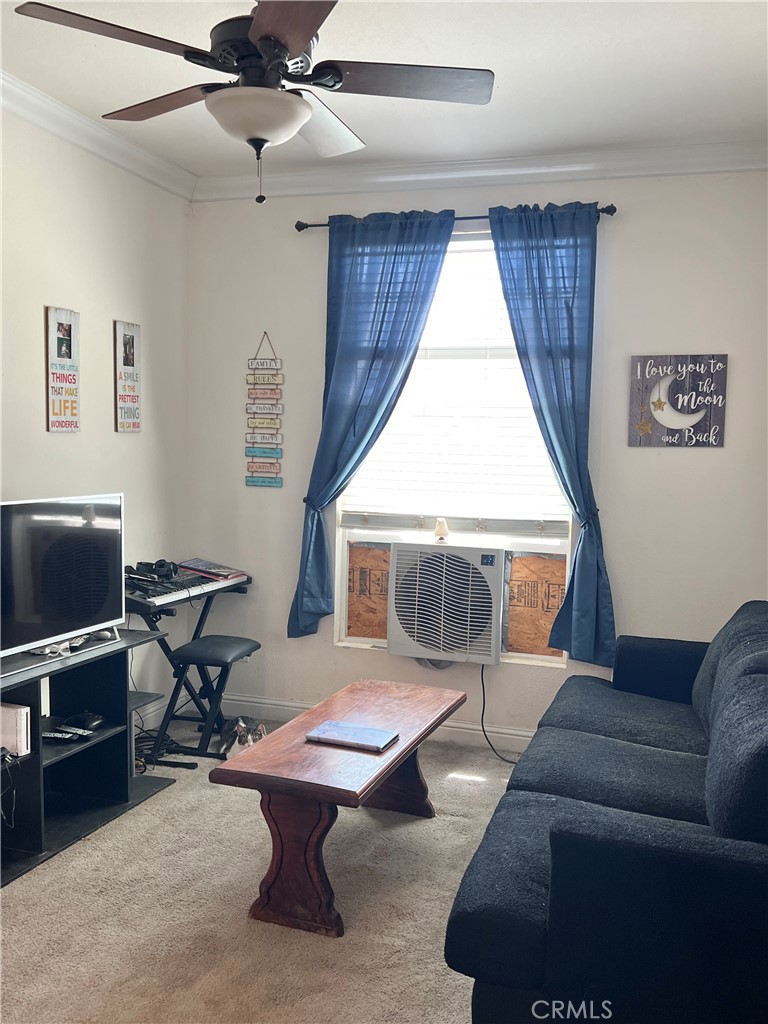 37180 Mistletoe Rd, Squaw Valley, CA 93675