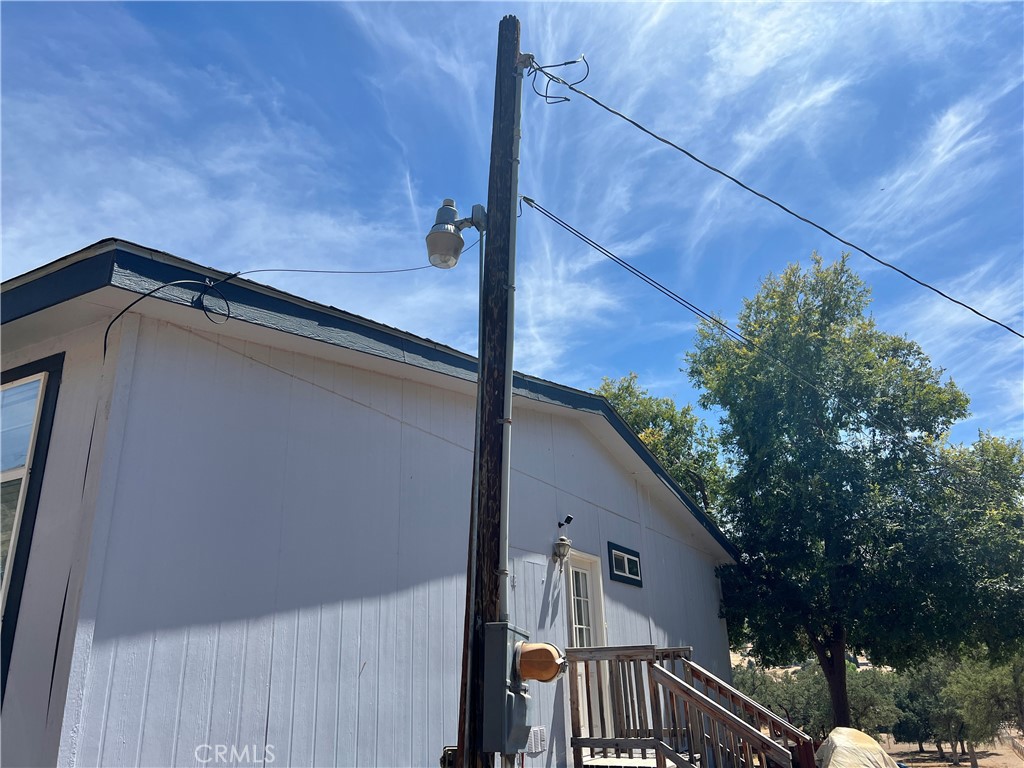 37180 Mistletoe Rd, Squaw Valley, CA 93675