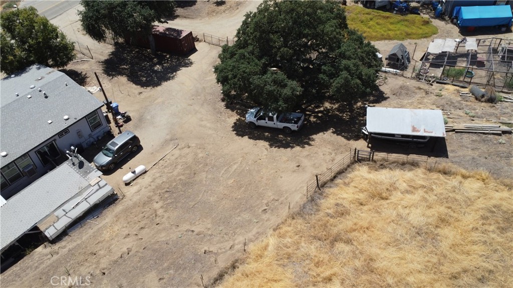 37180 Mistletoe Rd, Squaw Valley, CA 93675