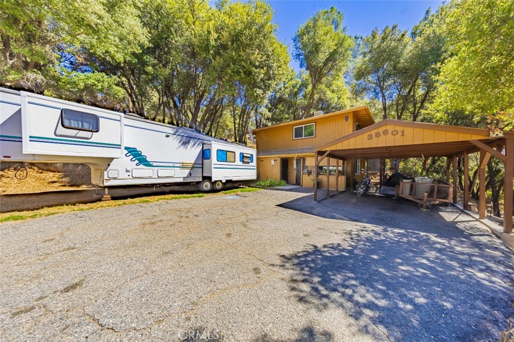 38601 Bon Veu Cir, Oakhurst, CA 93644