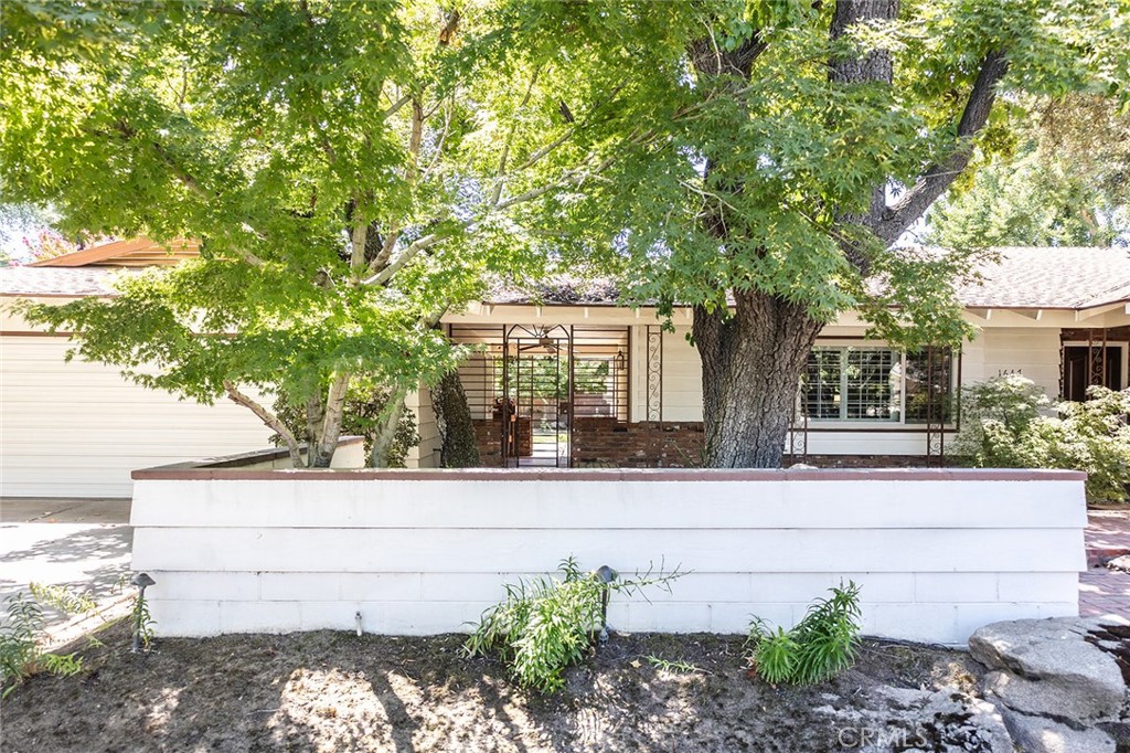 1647 W Wrenwood Ave, Fresno, CA 93711