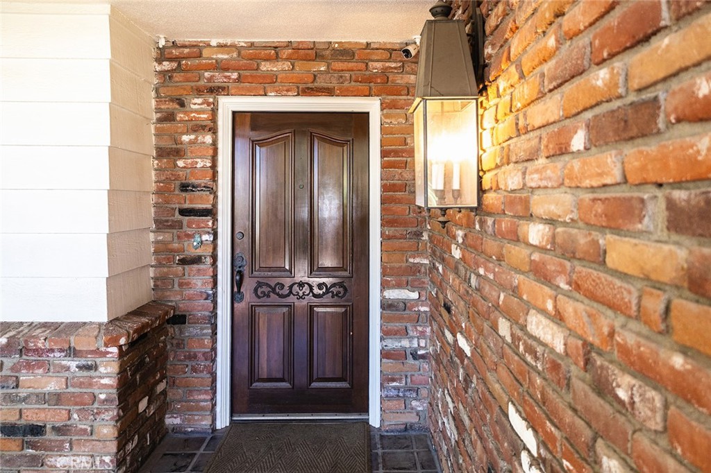 1647 W Wrenwood Ave, Fresno, CA 93711