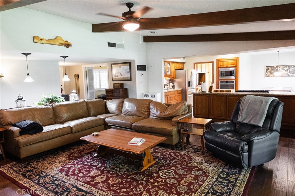 1647 W Wrenwood Ave, Fresno, CA 93711