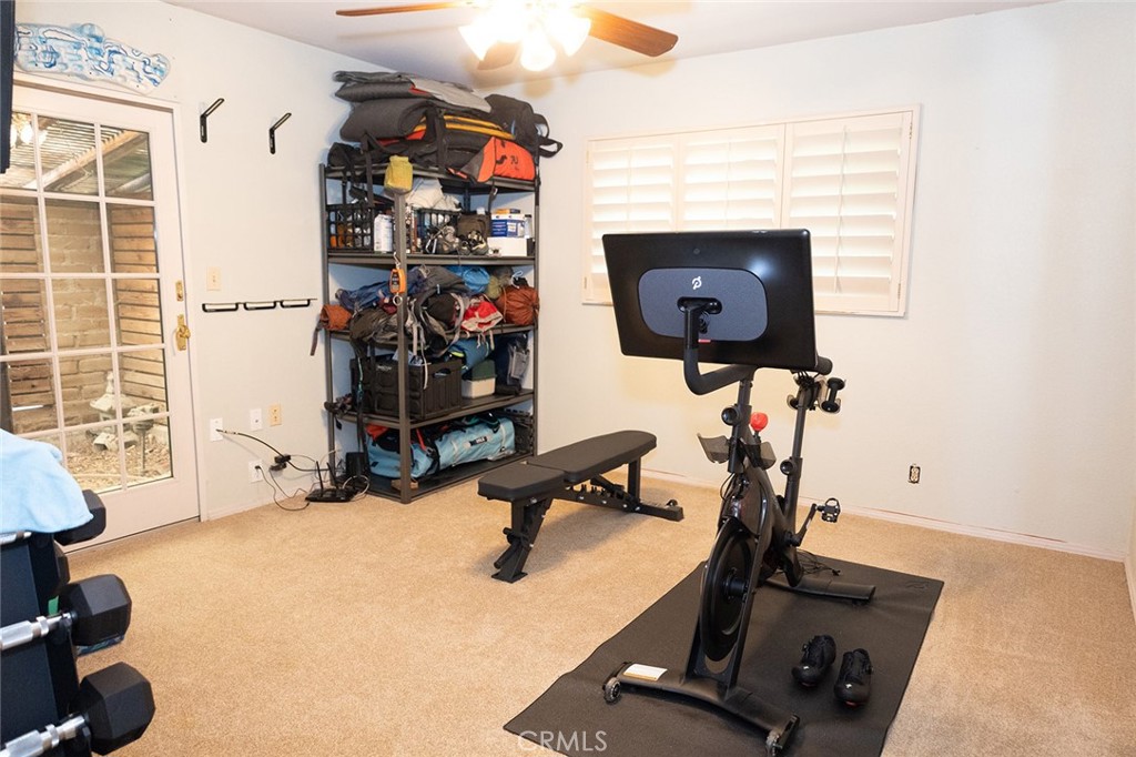 1647 W Wrenwood Ave, Fresno, CA 93711