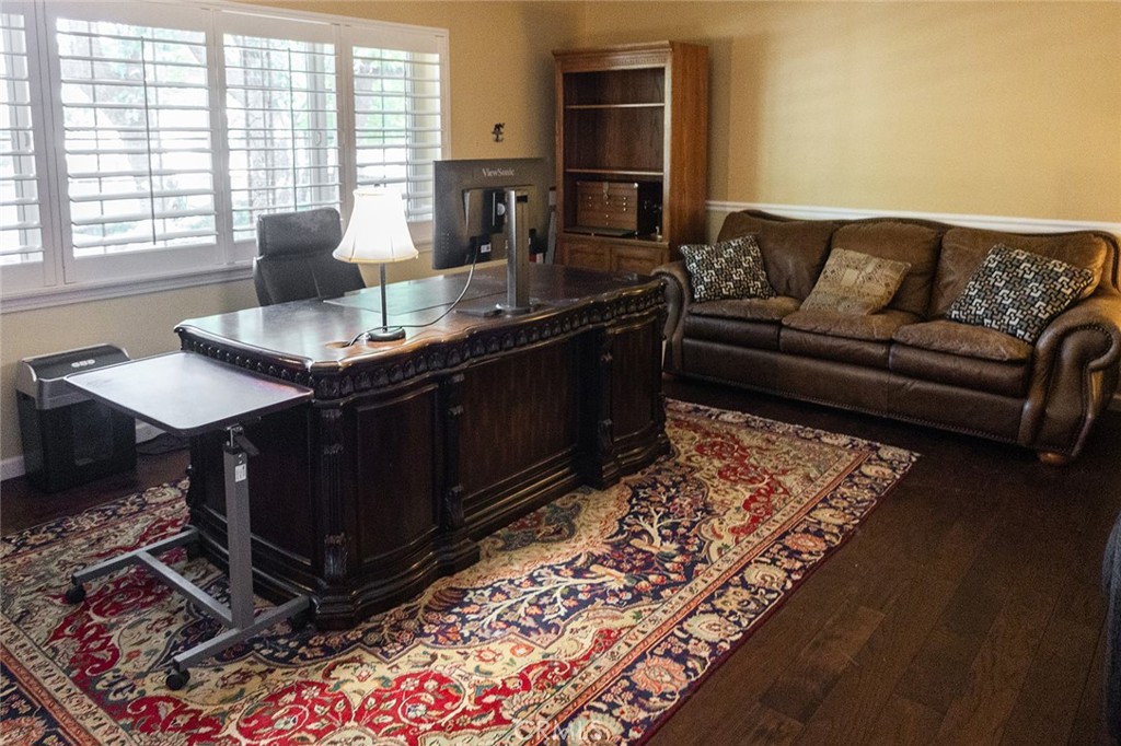 1647 W Wrenwood Ave, Fresno, CA 93711