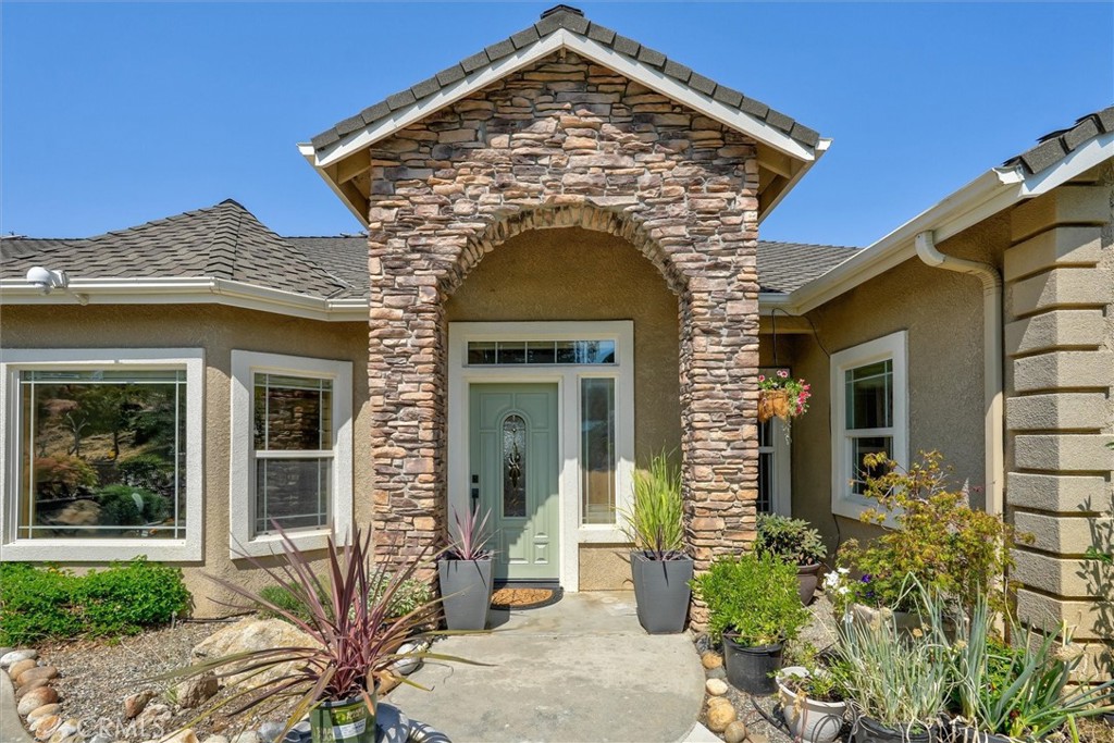 31364 Quartz Mountain Rd, Coarsegold, CA 93614