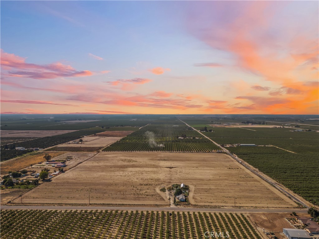 1095 E Mountain View Ave, Fresno, CA 93725