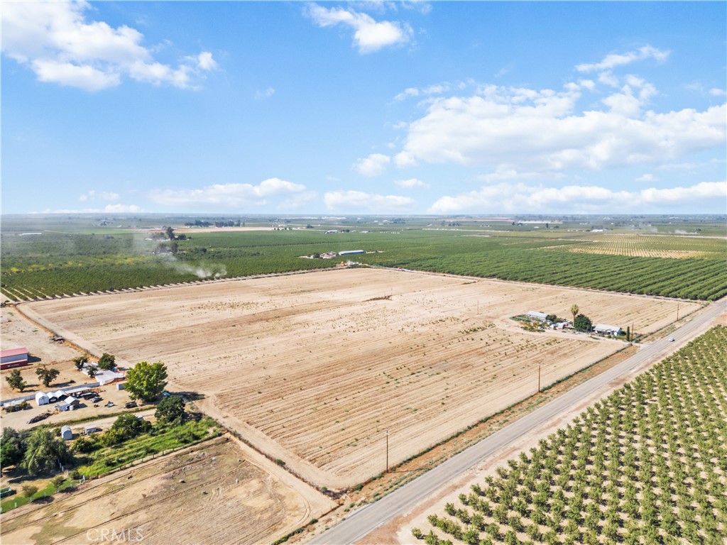 1095 E Mountain View Ave, Fresno, CA 93725