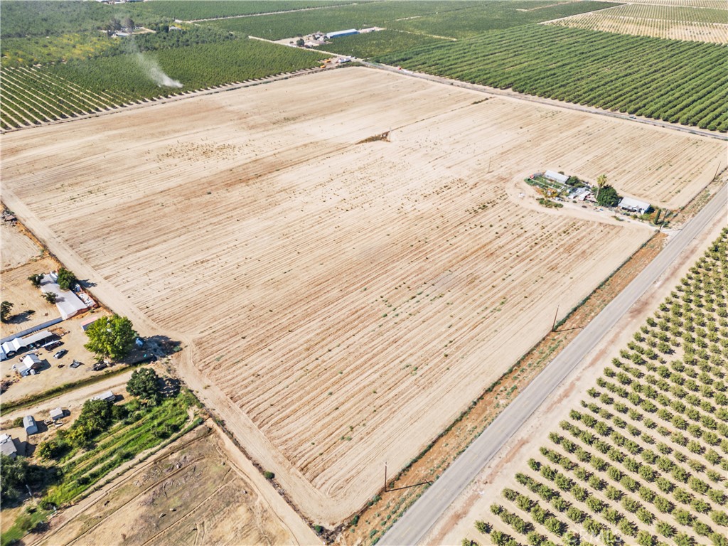 1095 E Mountain View Ave, Fresno, CA 93725