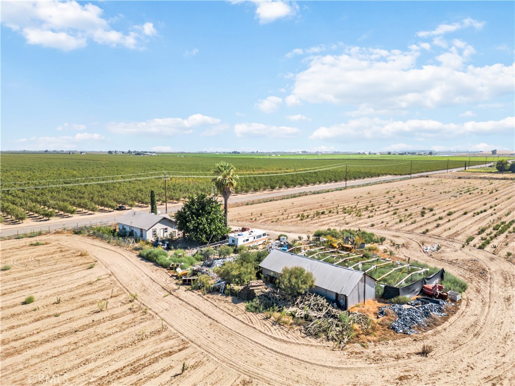 1095 E Mountain View Ave, Fresno, CA 93725