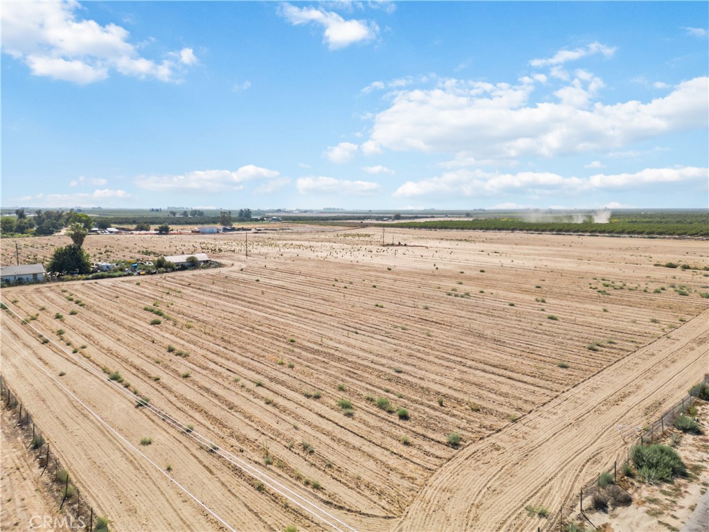 1095 E Mountain View Ave, Fresno, CA 93725