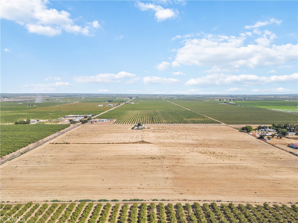 1095 E Mountain View Ave, Fresno, CA 93725