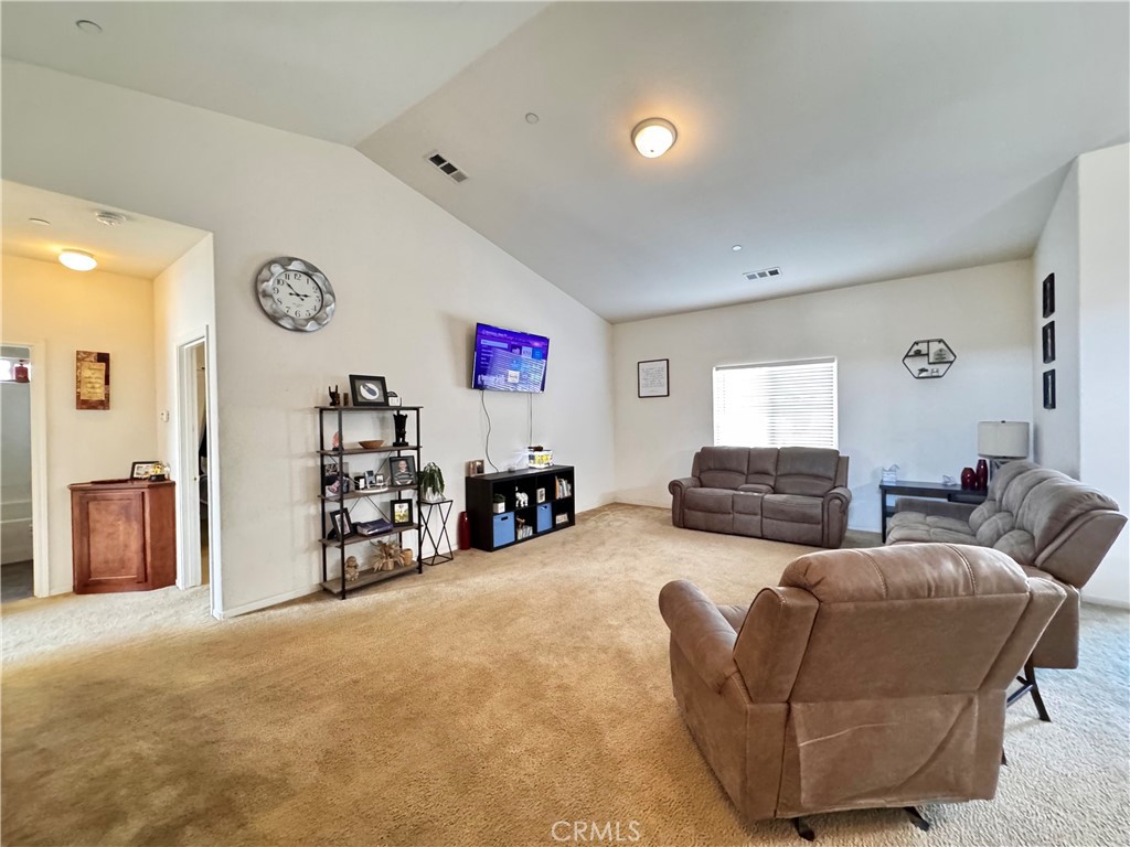 30912 Tadpole St, Visalia, CA 93291