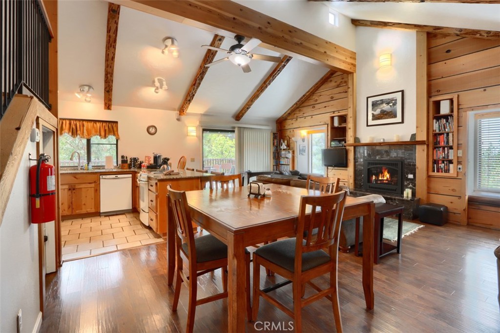 7497 Yosemite Park Way, Yosemite, CA 95389