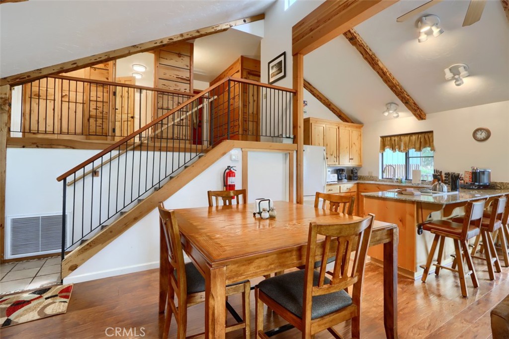 7497 Yosemite Park Way, Yosemite, CA 95389