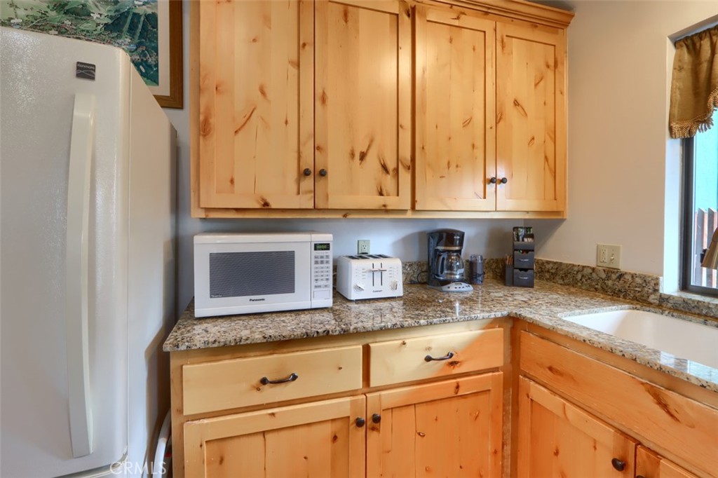 7497 Yosemite Park Way, Yosemite, CA 95389