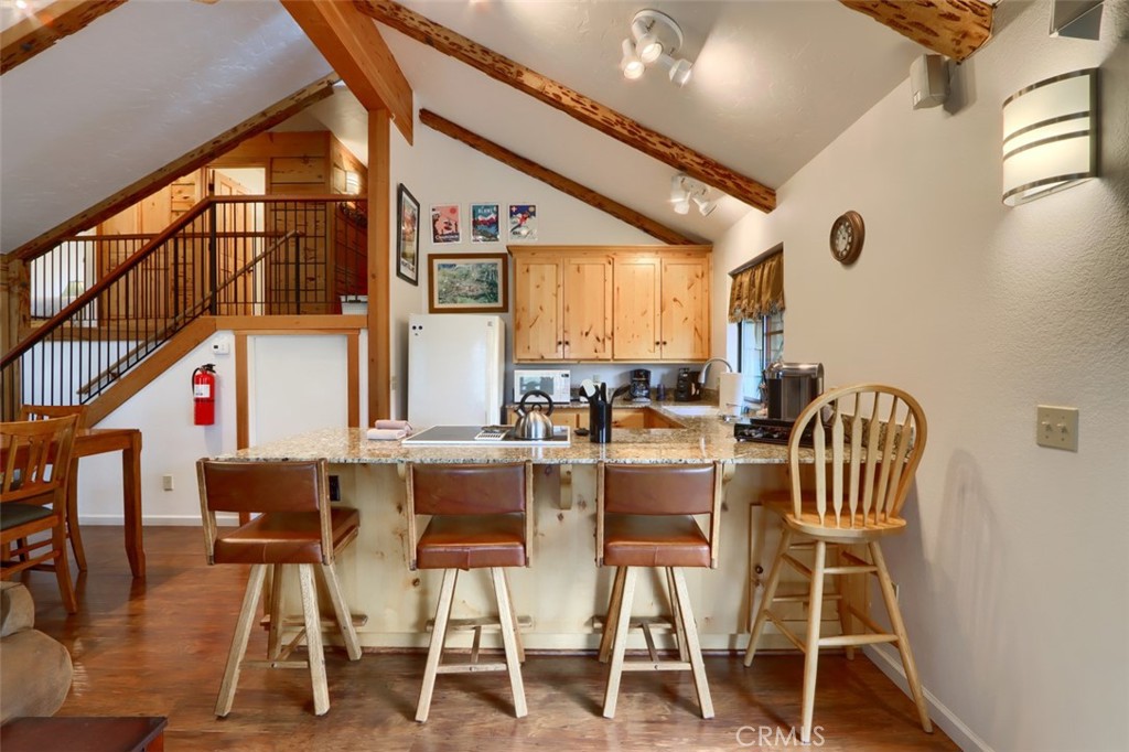 7497 Yosemite Park Way, Yosemite, CA 95389