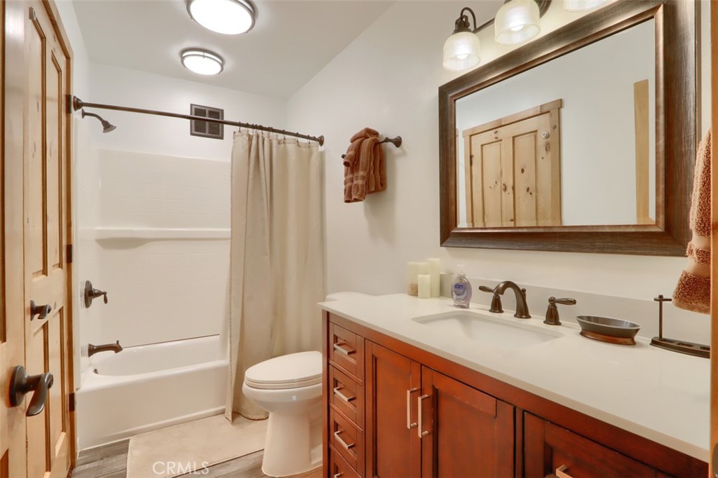 7497 Yosemite Park Way, Yosemite, CA 95389