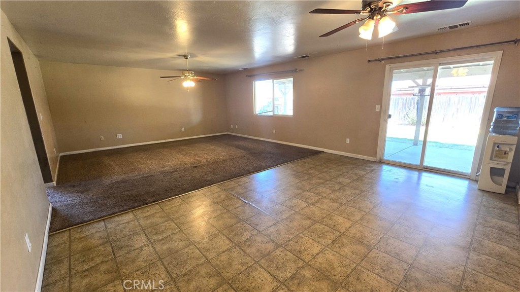 6288 E Woodward Ave, Fresno, CA 93727