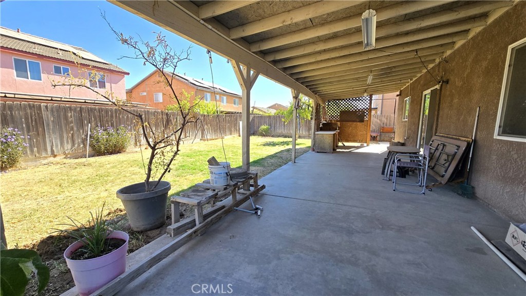 6288 E Woodward Ave, Fresno, CA 93727